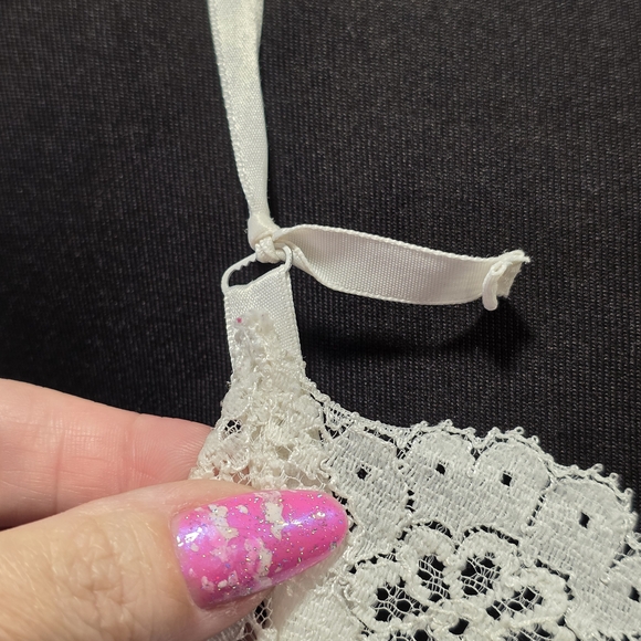 Vintage 80s Slip 38 Isis Cream Lace Chemise Feminine Lace Satin Coquette - Picture 16 of 16